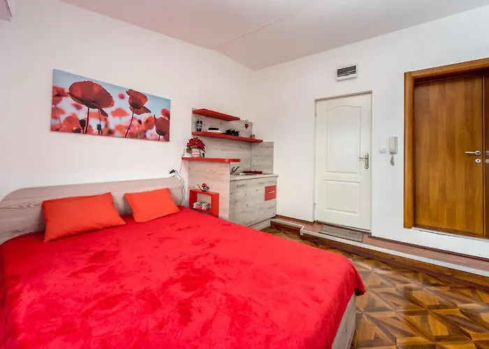 Lux Apartment In Downtown